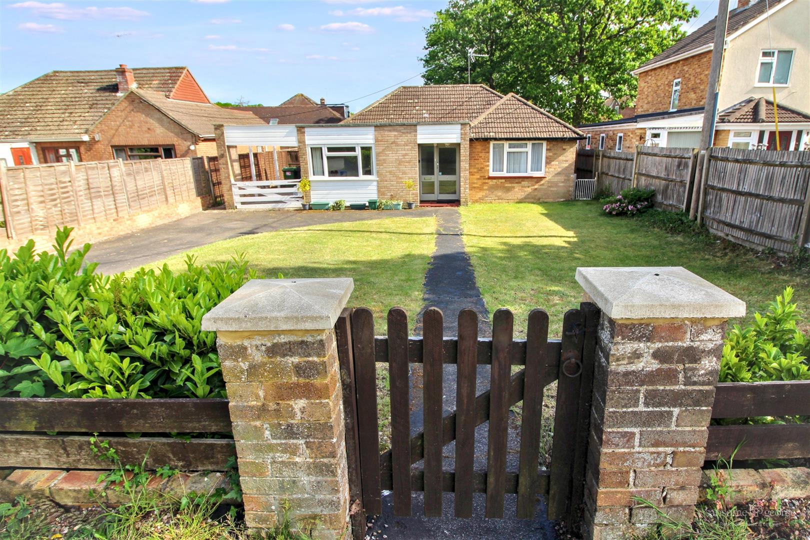 Clayhill Road, Burghfield Common, Reading